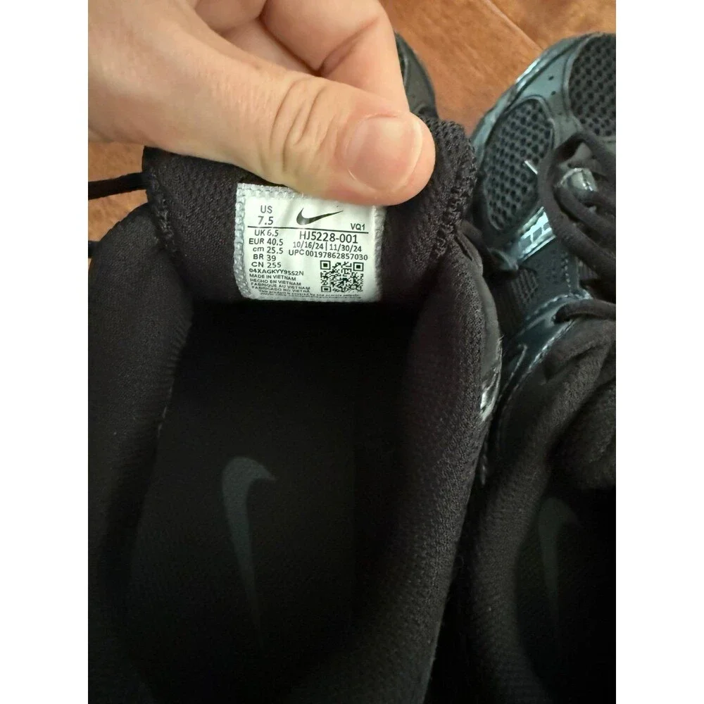 Nike V5 RNR Triple Black Anthracite Athletic Running Shoes